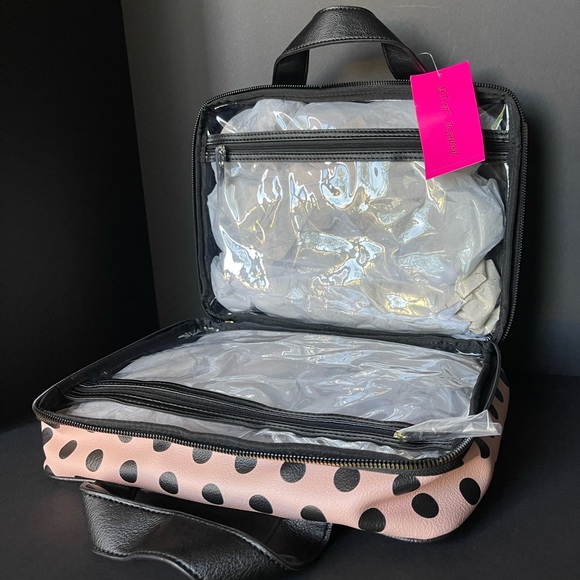 Betsey Johnson pink and black polka dot cosmetic weekender 🩷🖤 - Picture 2 of 4